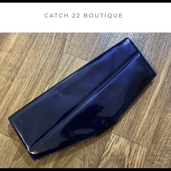Alexander McQueen Double Flap Navy Clutch - Picture 4 of 11